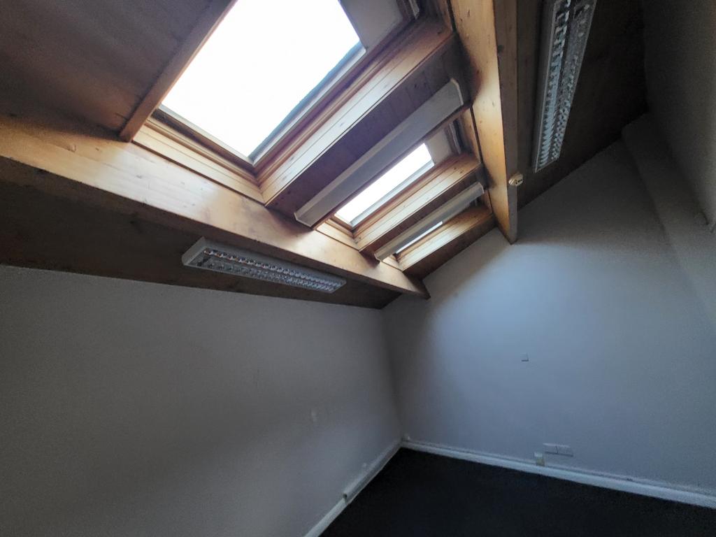 Room 1 2of2