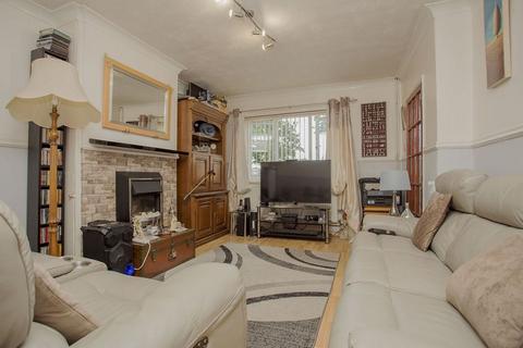 2 Lutton Grove, Peterborough, PE3 7DY