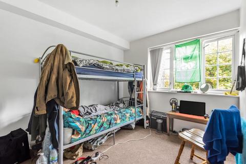 62 Arborfield Close, Slough, SL1 2JW