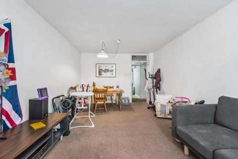 62 Arborfield Close, Slough, SL1 2JW