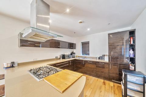 undefined, Bassett Avenue, Bassett, Southampton, Hampshire, SO16