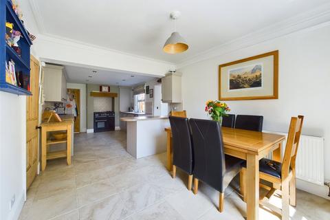 6 Church Lane, Barnwood, Gloucester, GL4 3HZ