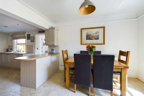 6 Church Lane, Barnwood, Gloucester, GL4 3HZ