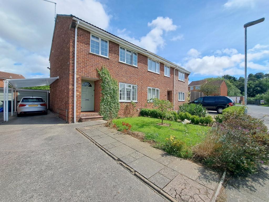 Rowan Way, Yeovil, Somerset, BA20 3 bed semidetached house for sale