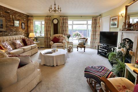 Oakview Ballinger Road, South Heath, Great Missenden, HP16 9QH