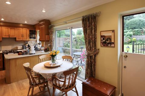 Oakview Ballinger Road, South Heath, Great Missenden, HP16 9QH