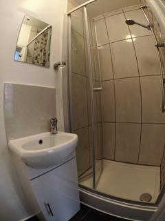 1 bedroom in a house share to rent, 219 Monks Road, Lincoln, Lincolnshire, LN2 5JS