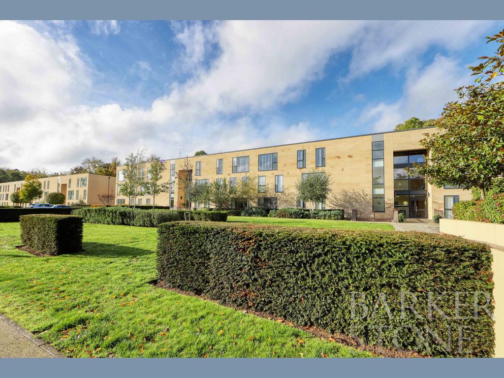 Cliveden Gages, Maidenhead, SL6 3 bed apartment for sale £735,000