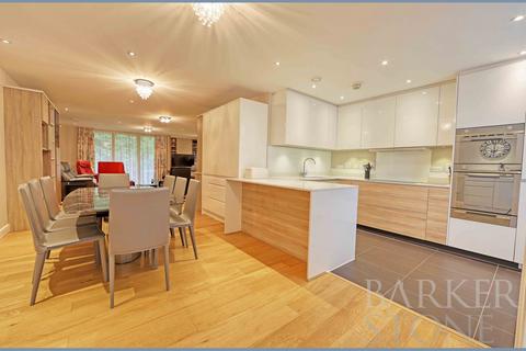 3 bedroom apartment for sale, Cliveden Gages, Taplow, SL6