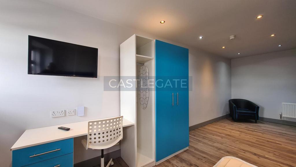 Flat 13, Room 3, Dundas Works, 15-17 Dundas Street