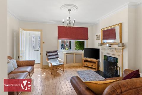 3 bedroom terraced house for sale, Century Road, Hoddesdon EN11