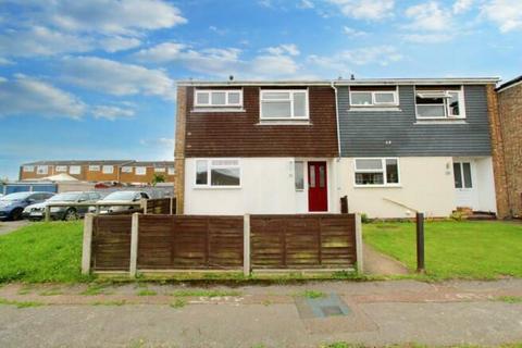 3 bedroom terraced house for sale - Howitts Gardens, Eynesbury, St. Neots, Cambridgeshire, PE19 2NS