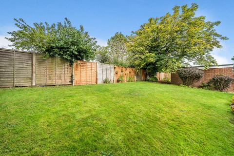 8 Evening Hill, Beckenham, BR3 5UH