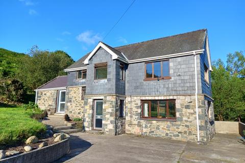 4 bedroom detached house for sale, Abergwyngregyn LL33