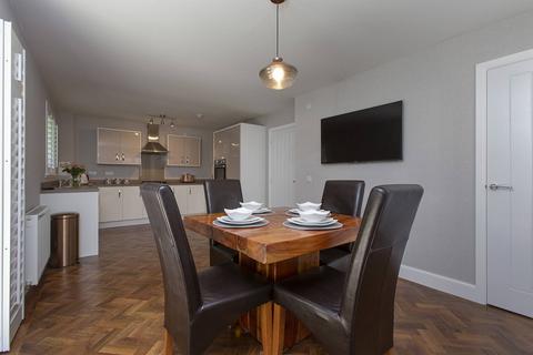 12 Masson Close, Kirkliston, EH29 9GG