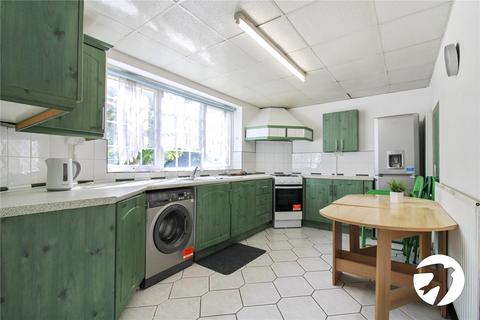 3 bedroom terraced house to rent, Melfield Gardens, Catford, London, SE6