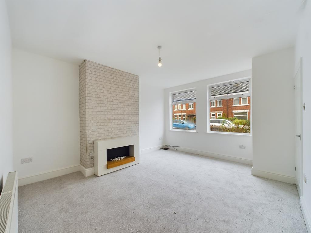 Dundee Street, HU5 3 bed terraced house to rent £675 pcm (£156 pw)