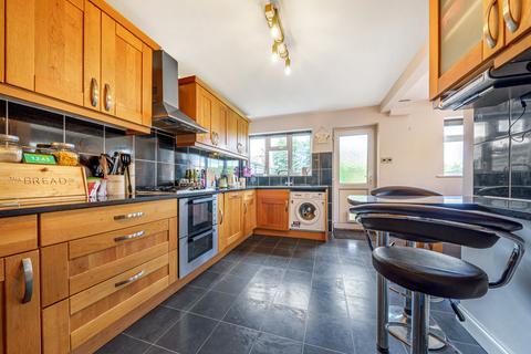 35 Beldham Road, Farnham, GU9 8TW