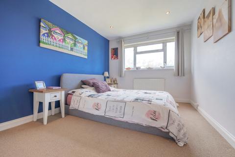 35 Beldham Road, Farnham, GU9 8TW