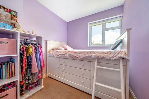 35 Beldham Road, Farnham, GU9 8TW