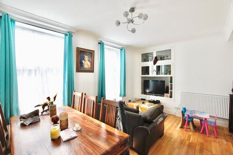 3 bedroom maisonette for sale, Holburne Road, Blackheath, SE3