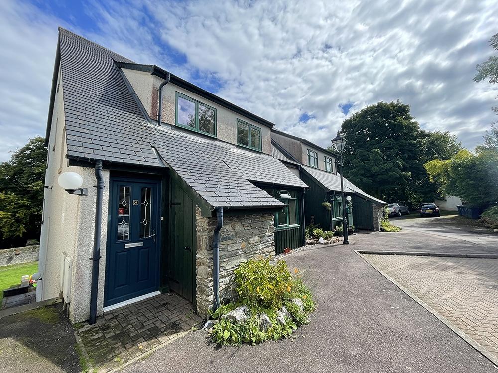 Cromlech Road, Sandbank, Dunoon, PA23 2 bed flat for sale £145,000