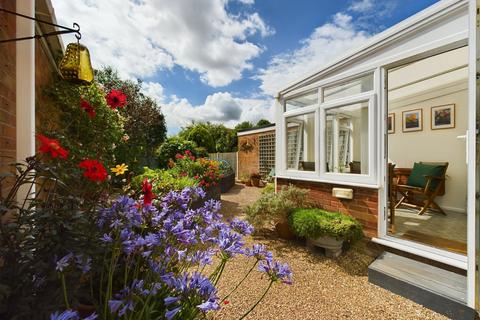 31 Canada Way, Lower Wick, Worcester, WR2 4DJ