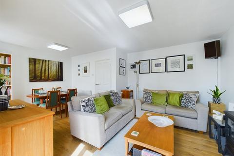 31 Canada Way, Lower Wick, Worcester, WR2 4DJ