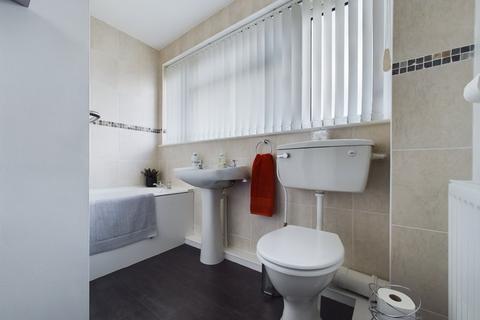 31 Canada Way, Lower Wick, Worcester, WR2 4DJ