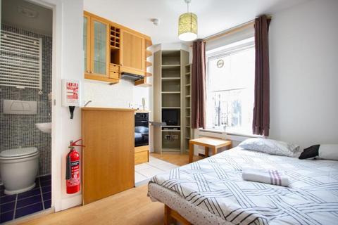 Studio to rent, Gloucester Street, Pimlico, London, SW1V