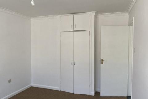 2 bedroom flat to rent, St Austell