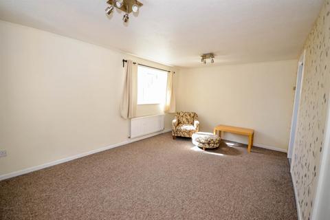 2 bedroom apartment to rent, Prudhoe Court, Fawdon