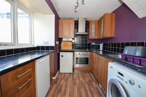 2 bedroom apartment to rent, Prudhoe Court, Fawdon