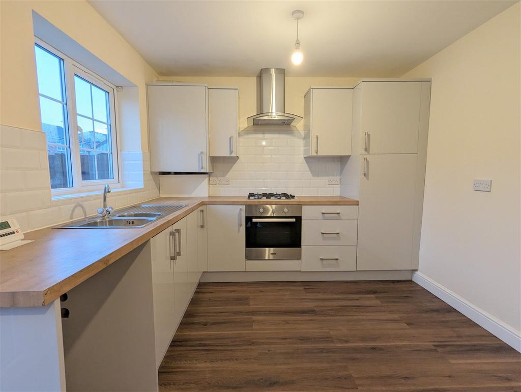 Ericson Drive, Southport, Merseyside... 3 bed semidetached house £