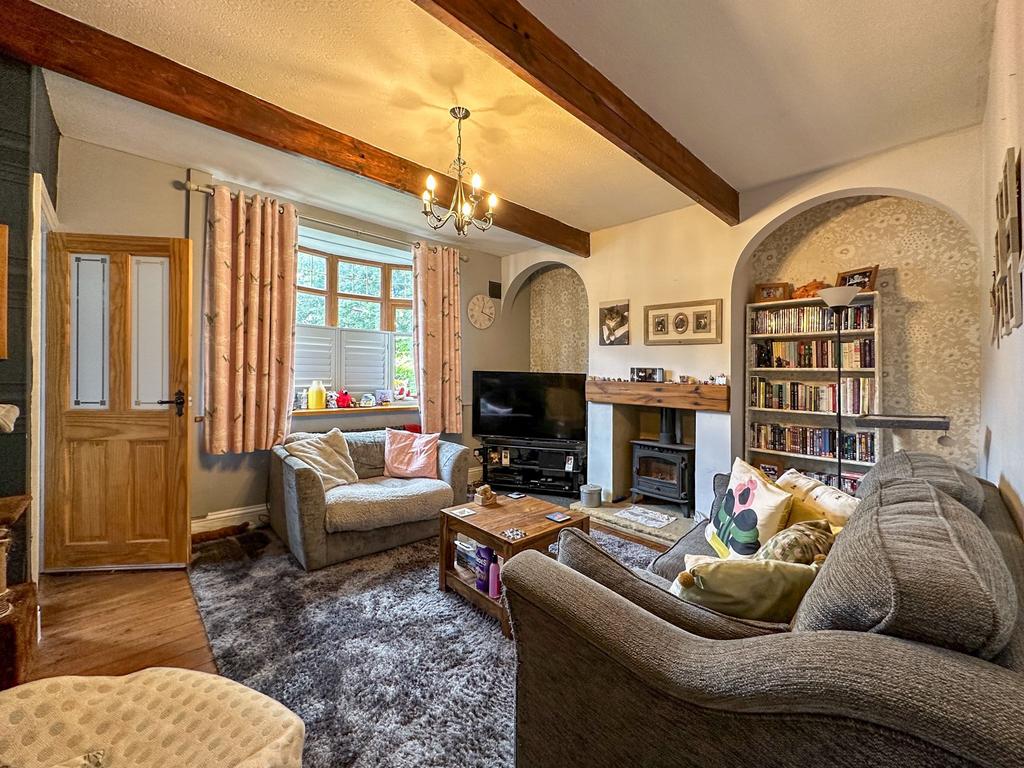 Godley Gardens, Shibden, HX3 6XH 2 bed terraced house £190,000