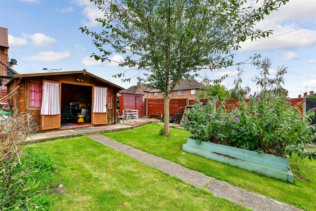 Bakers Mead, Godstone, Surrey 4 bed semidetached house for sale £500,000
