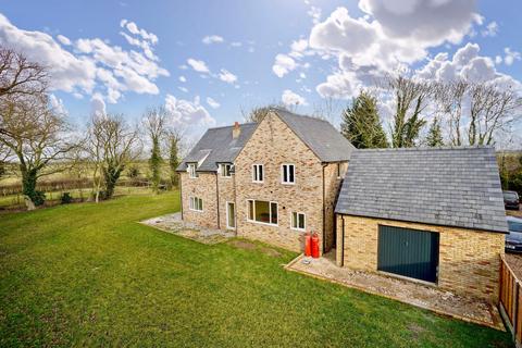 4 bedroom detached house for sale, Moor End, Thurning.