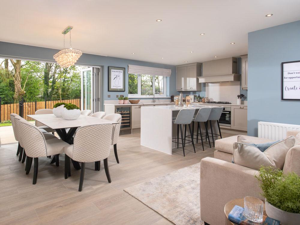 Spacious kitchen/dining/family area