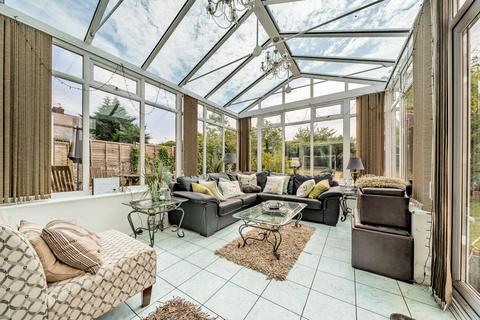 1 Sheepfold Road, Guildford, GU2 9TS