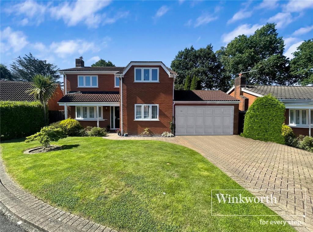 Ferndown, Ferndown BH22 4 bed detached house for sale £600,000