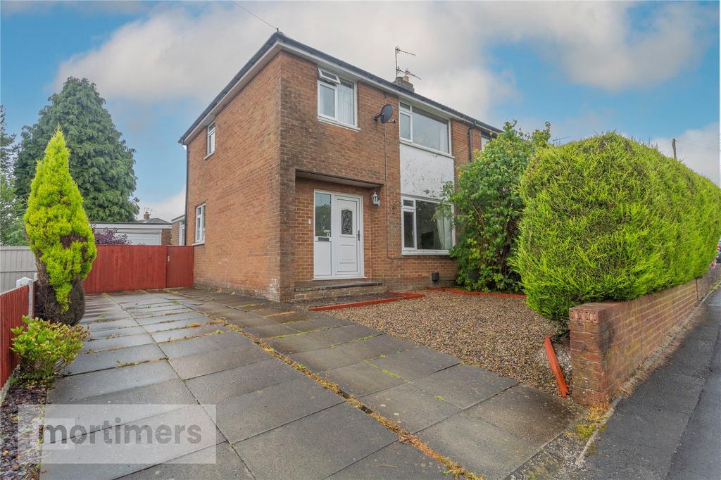 Shelley Drive, Accrington, Lancashire, BB5 3 bed semidetached house