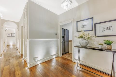 3 bedroom apartment for sale, Beaufort Street, SW3