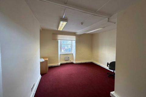 Office to rent - Middle Row, Chipping Norton