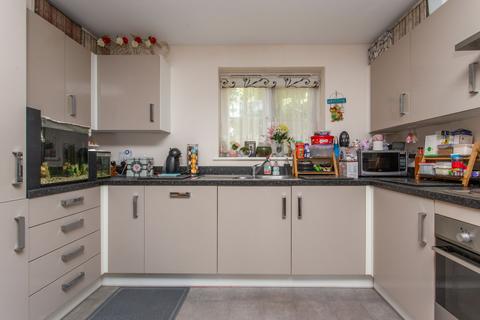 2 bedroom ground floor flat for sale, Realmwood Close, Canterbury, CT1