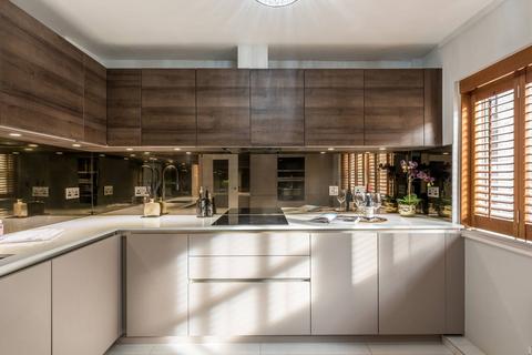 undefined, Park Crescent Mews East, Marylebone, London, W1W