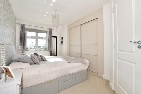 2 bedroom apartment for sale - Germander Avenue, Halling, Rochester, Kent