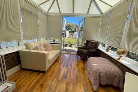4 bedroom detached bungalow for sale, Links Road, Weymouth