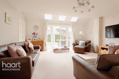 8 Carter Meadow, Biggleswade, SG18 0LB