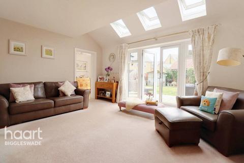 8 Carter Meadow, Biggleswade, SG18 0LB