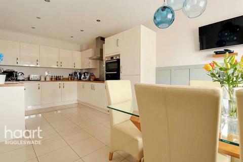 8 Carter Meadow, Biggleswade, SG18 0LB